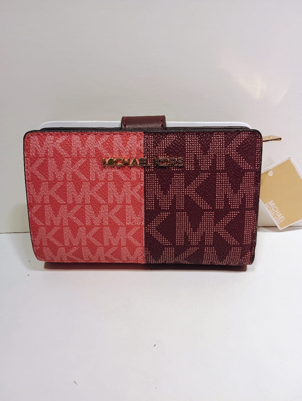 NWT Michael Kors Two-Tone Pink & Burgundy Signature Zip Wallet